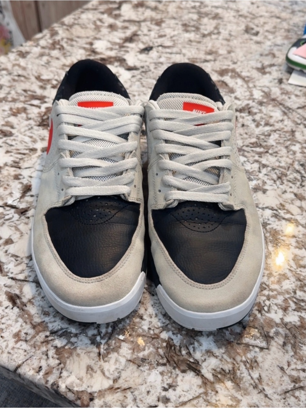 Nike Paul Rodriguez 7SB light bone crimson sneakers